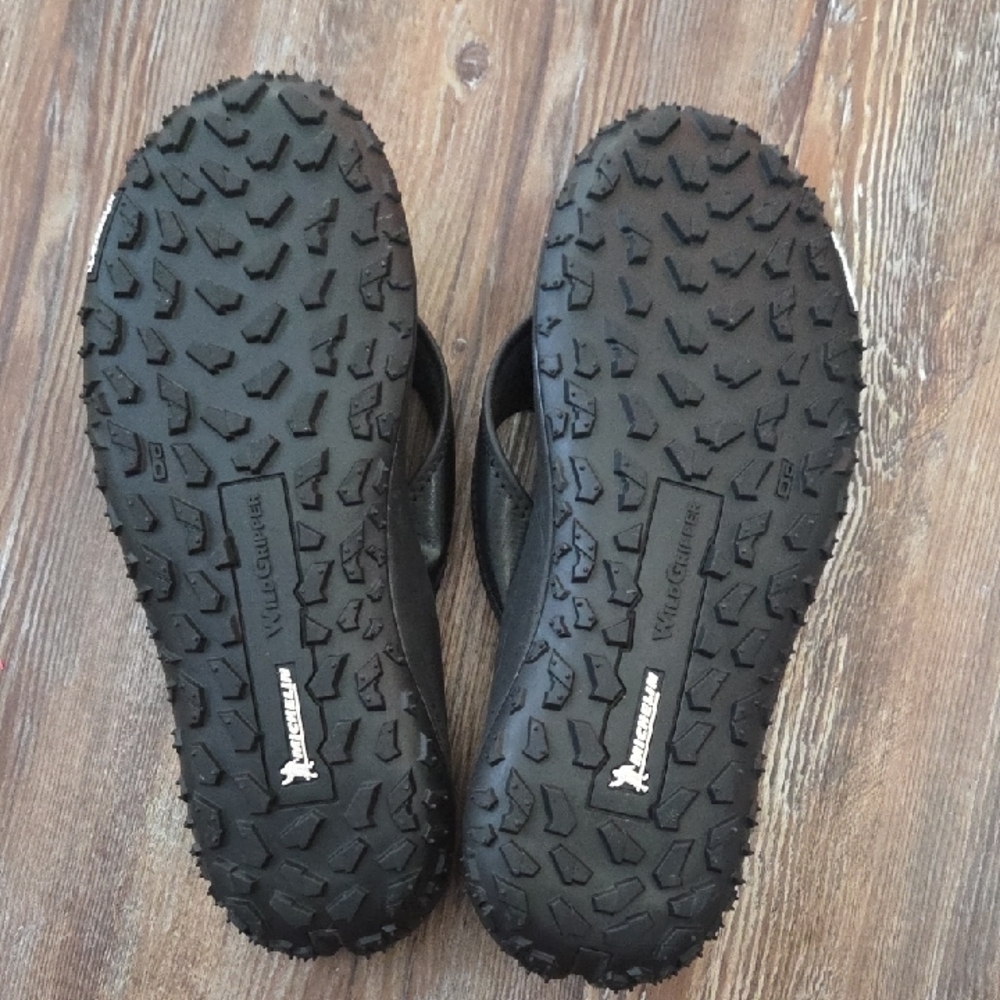 Under Armour Black Flip-Flops for Men - Picture 6 of 6